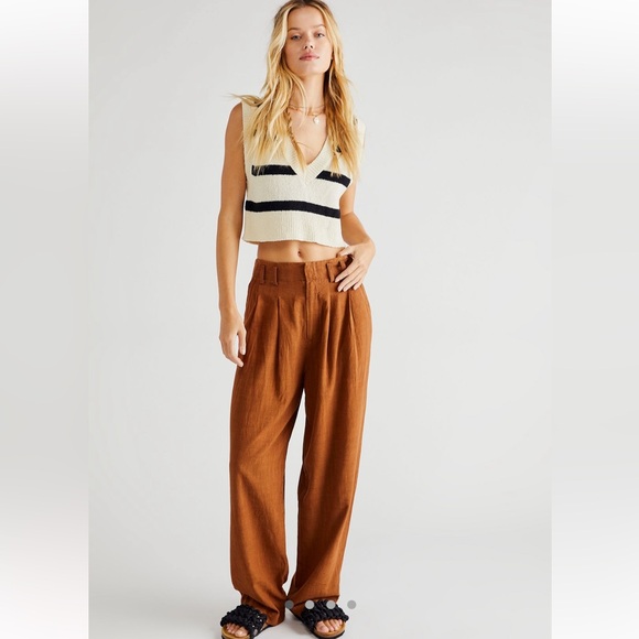 Free People Pants - Free People Calla pleated trousers in doe eyes, size 8